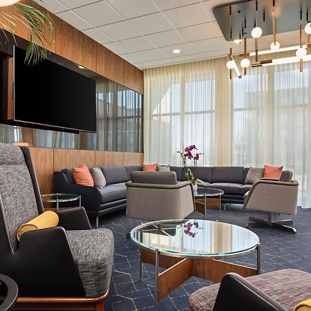 Courtyard By Marriott Bettendorf Exteriör bild