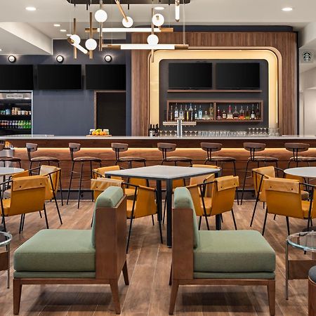 Courtyard By Marriott Bettendorf Exteriör bild