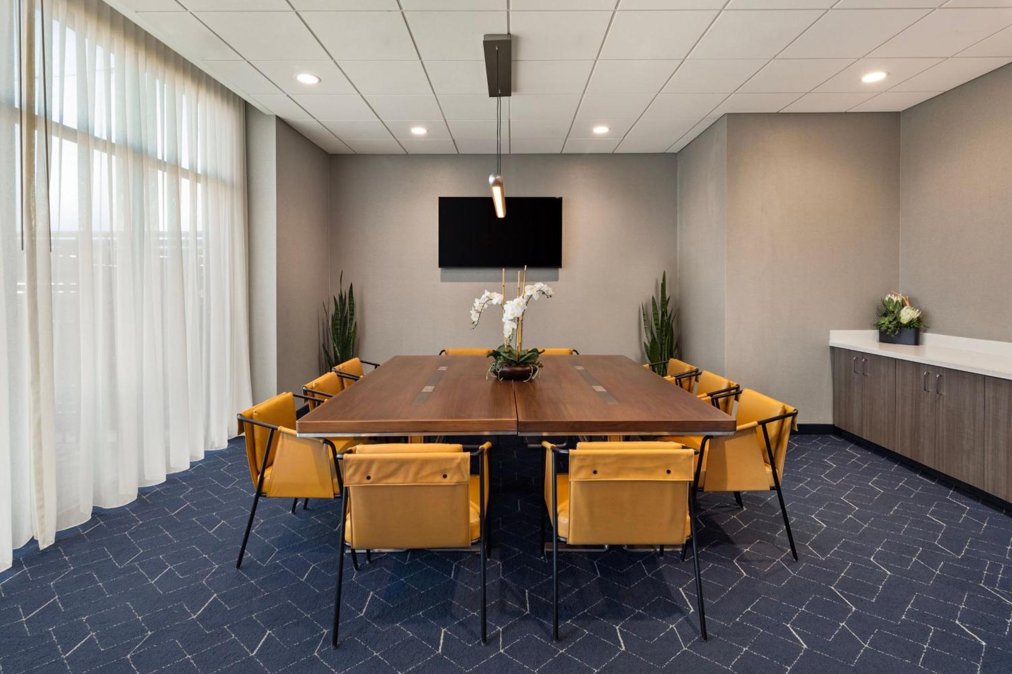 Courtyard By Marriott Bettendorf Exteriör bild